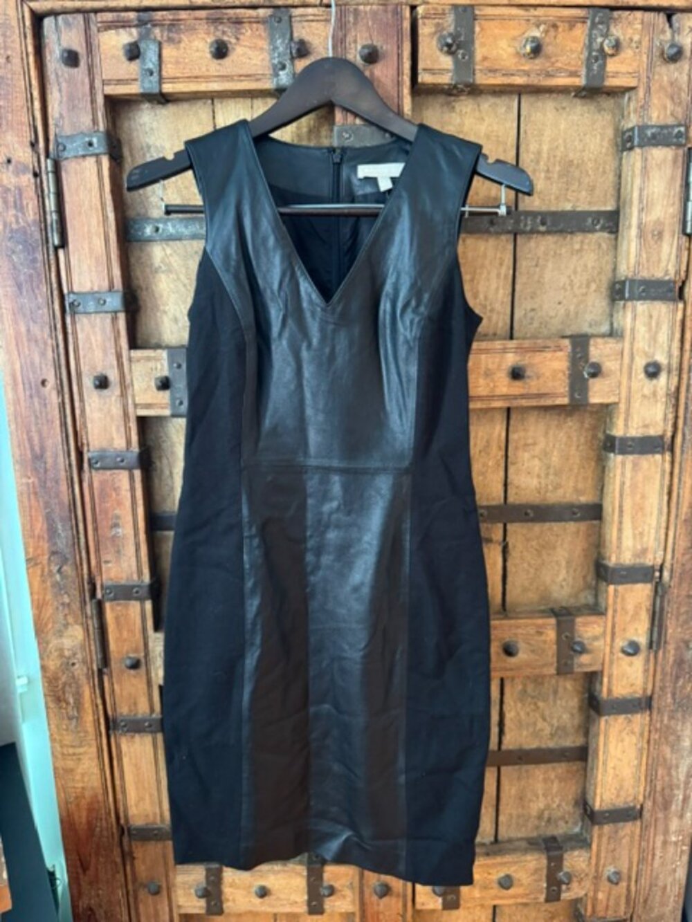 Banana Republic NWT 100% Genuine Leather Black V-Neck Stretch Sheath Dress